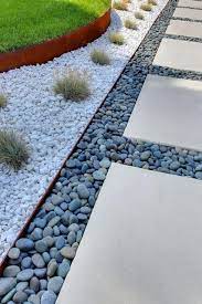Garden borders add an important landscape touch. Elegant Metal Edging Offering Modern Solutions For Low Maintenance Yard Landscaping