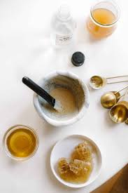 Apply the mask to your face and keep in on for 15 minutes. Wellness Made Simple Oat Honey Face Mask Kale Caramel