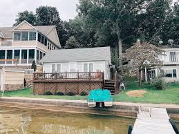 It has an average depth of 31 feet, with a larger maximum depth of 107 feet. Beautiful Lakefront Property With 2 Cottages Crooked Lake Angola Indiana Angola