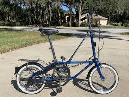 Every place i go it drags a lot of atention! Dahon Classic Iii 3 Speed Folding Bike For Sale Online Ebay
