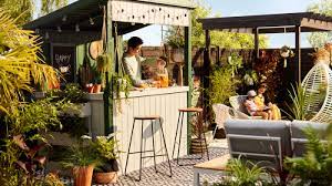 How To Make An Outdoor Garden Bar