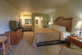All guest rooms will provide guests with a microwave. Quality Inn Suites At Dollywood Lane Pigeon Forge Hotel