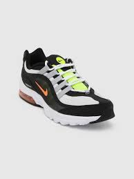 However, the future of air max would change forever with legendary shoe designer tinker hatfield. Nike Air Max Buy Nike Air Max Products Online Myntra