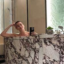 Sofía Vergara posts bathtub photo amid Joe Manganiello divorce