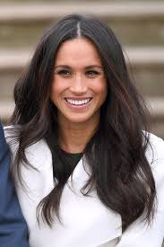 Her hair was very big and curly in the childhood photos that are floating around on the internet (see images b. Duchess Of Sussex S Beauty Looks Meghan Markle S Hair And Make Up