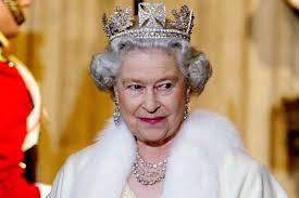 the queen s personal jewelry collection