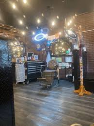 chions barber studio 670 w montrose