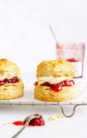 easy plain scones apply to face