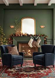 Festive Ideas To Adorn Your Fireplace
