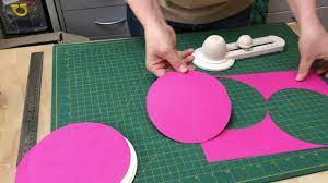 How to cut perfect circles with Martha Stewart circle cutter - YouTube