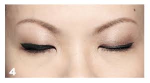 Do not go all the way to the inner corner, where the tear duct is located. How To Apply Eyeshadow On Different Eyelid Shapes Her World Singapore
