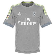 Suma cuatro goles hasta el momento y solo karim benzema, con 12 dianas, ha marcado más que él en el combinado. Real Madrid Football Shirt Archive