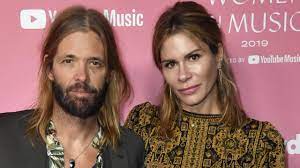 Taylor Hawkins family: Tribute to wife ...