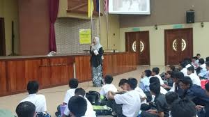 It is located in the bustling city of johor bahru and caters for students studying in the secondary level of… … School Visit Maktab Sultan Abu Bakar English College Embassy Of Japan In Malaysia