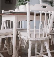 Chalk Paint Dining Table Makeover