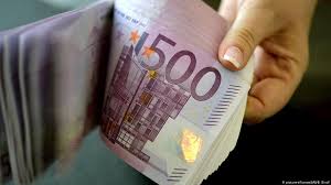 If you are traveling to vienna, you will need to exchange your currency for the austrian you can do that by researching online currency brokers that do foreign exchange. Germany And Austria Stop Issuing 500 Bank Notes News Dw 26 04 2019