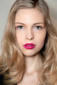 how to wear bright lipstick stylecaster