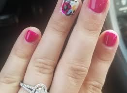 2 pictures vv nails and spa