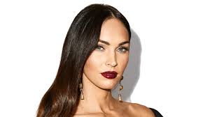 Megan fox 2020 height is 5 ft 4 inches or (163 cm tall). Megan Fox On Why She Won T Speak Out In The Metoo Movement The New York Times