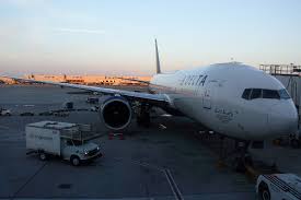 flying on a delta air lines boeing 777