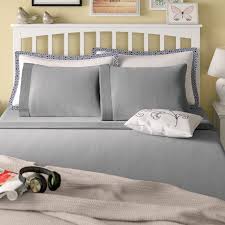 Color Sheets Go With A White Comforter