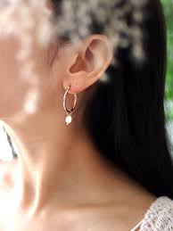 clic pearl hoop earrings