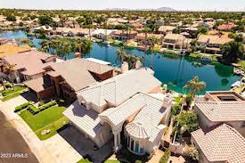 waterfront homes in gilbert