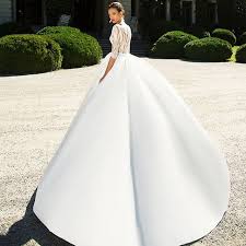robe de mariée satin manche longue dress