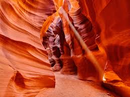 divine light antelope canyon page