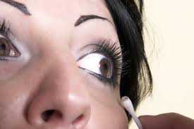 To do this i mix johnsons and johnsons baby shampoo (or similar) with a little water and directly apply it to the lashes. Cleaning Eyelashes With Baby Shampoo