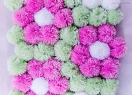 diy pom pom daisy rug clover needlecraft