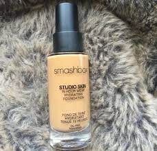 smashbox studio skin 15 hour wear