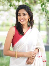 With tovino starrer 'mayanadi' she quickly became malayalam movie industry's lucky star aishwarya lekshmi and the movie was a massive hit. Aishwarya Lekshmi Wiki Biography Age Height Girlfriend Father Family