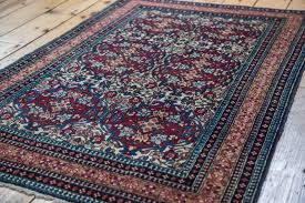antique isfahan rug ee001484