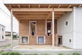 Ingin membangun rumah minimalis 2 lantai ? 5 Model Rumah Kayu Yang Sederhana Tapi Mewah