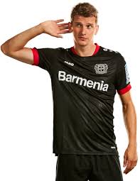 Lars bender surgery deepens leverkusen's injury problems bayer leverkusen's stuttering pursuit of the champions league places has taken another blow with defender lars bender being ruled out until. Lars Bender Defence Bayer 04