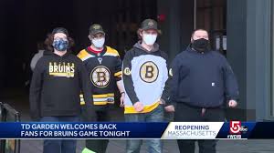 Td garden announces reopening guidelines for bruins, celtics games. Bruins Welcome 2 100 Fans Back Into Td Garden For First Time In Over A Year Youtube