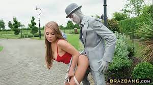 Statue porn