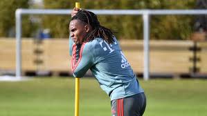 You can also upload and share your favorite renato sanches wallpapers. Renato Sanches Unmittelbar Vor Wechsel Nach Lille Kicker