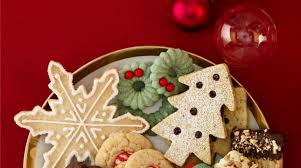Get our easy master recipes and make all the holiday cookies you crave. Freezable Christmas Cookies How To Freeze Cookie Dough That Skinny Chick Can Bake Whenever I Think Of Christmas Cookies Gingerbread Cookies Come To Mind First Watch Collection