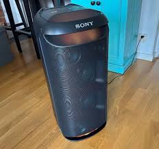 sony srs xv800 review this tower of