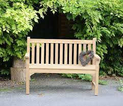 10 Best Wooden Garden Bench For Perfect