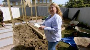 garden rescue star charlie dimmock s