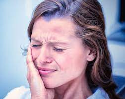throbbing pain after tooth extraction