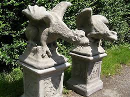 gatekeeper griffin garden statues