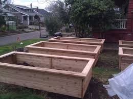 useful wood raised garden bed plans