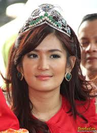 Siapakah yang bakal menggantikan posisi Maria Selena sebagai Puteri Indonesia? Peserta yang terpilih di malam puncak terdiri dari 38 finalis yang mewakili ... - maria-selena-217