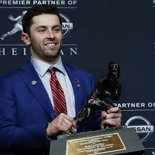 The list goes back to 1935 where jay berwanger was awarded the trophy, up to the most recent 2017. Heisman Trophy Winner 2017 Latest Comments Reaction To Baker Mayfield S Win Bleacher Report Latest News Videos And Highlights