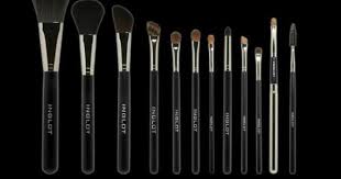 must have make up brushes