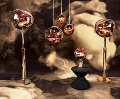 Before it is turned on, the copper shade has the same mirrored finish as the base, created using a vacuum metallization process which is deceivingly reflective. Tom Dixon Official Melt Floor Light Copper